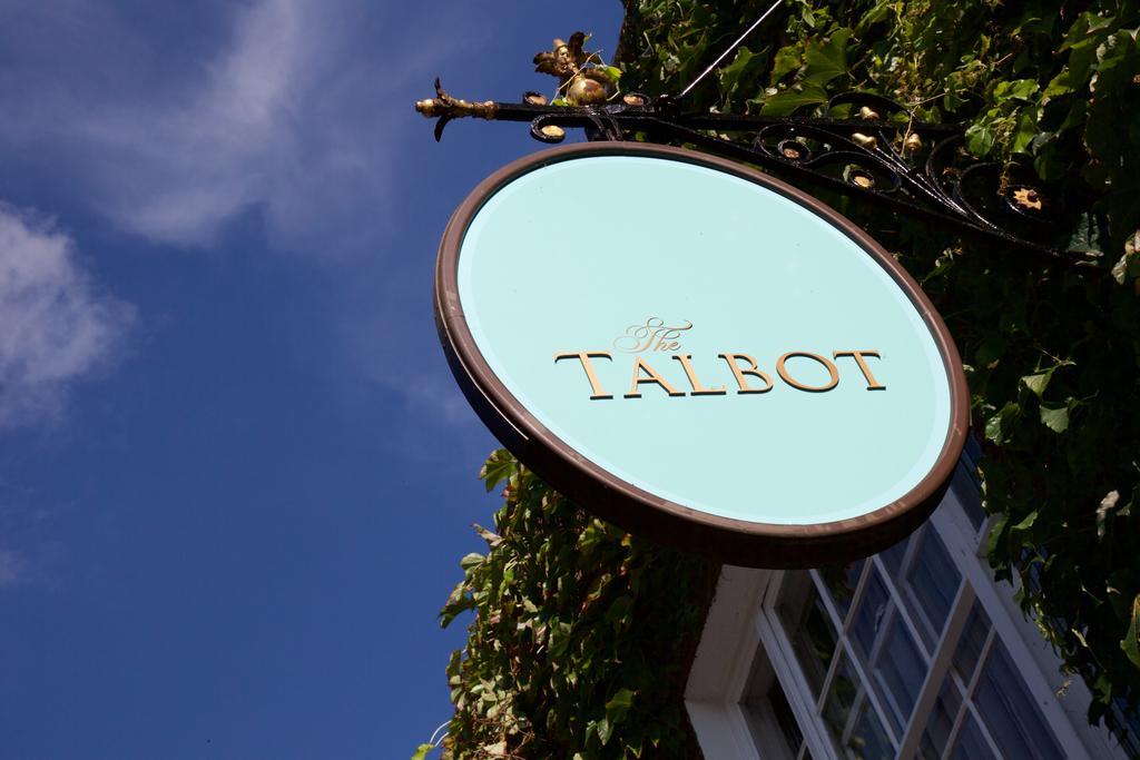 The Talbot Inn Woking Eksteriør billede